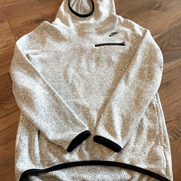 Nike Tops - Nike hoodie